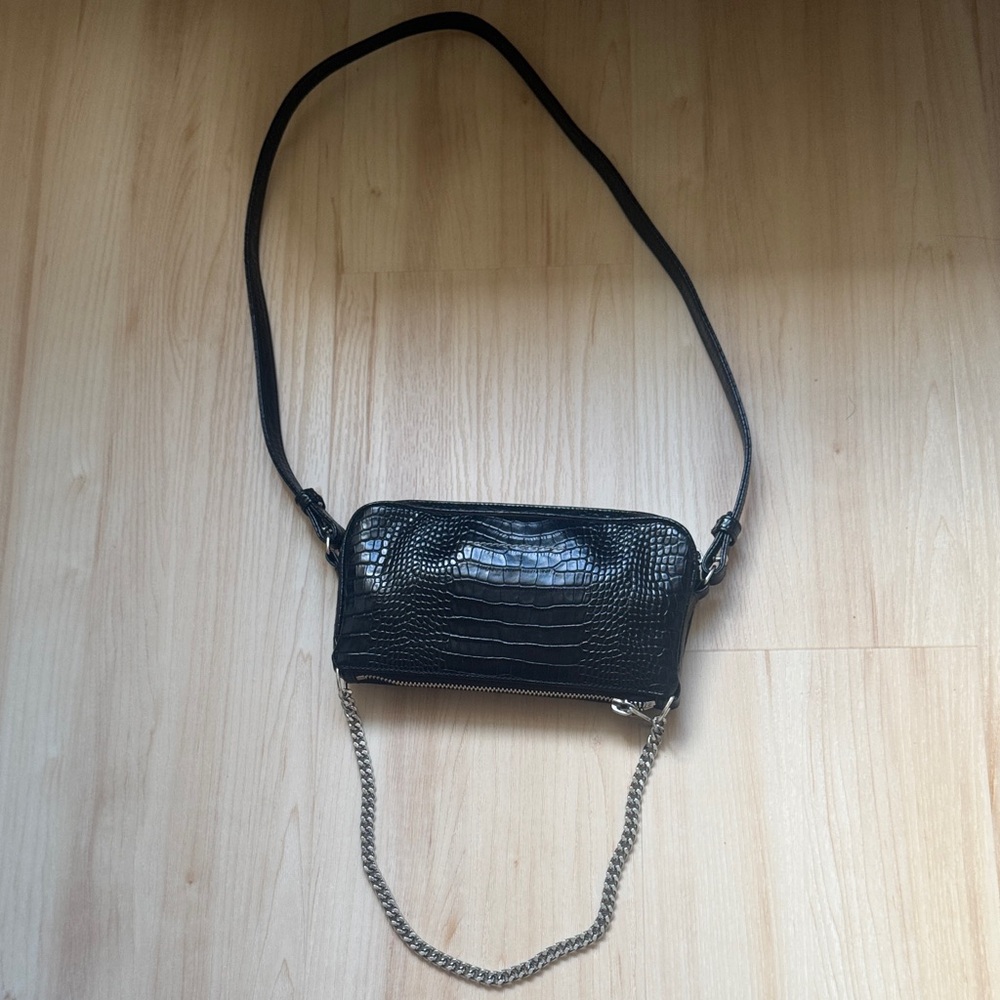 MM6 Masion Margiela Black Croc-Embossed leather Crossbody Bag with Chain